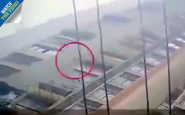 زنده ماندن کودک ۶ ساله پس از سقوط از طبقه ۲۹ برج!