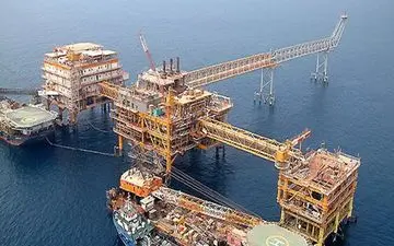 صرفه‌جویی ۳۰۰ میلیون یورویی در هزینه‌های سالانه نفت فلات قاره