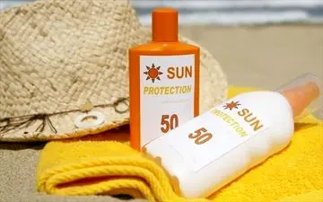 کرم ضد آفتاب چه تاثیری بر سلامت انسان تأثیر می‌گذارد؟
