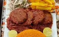 طرز تهیه کباب تابه‌ ای ترکی با سس ماست؛ یک غذای خوشمزه و سریع