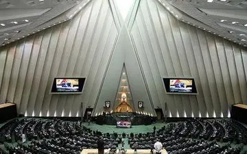 ظریف به مجلس می رود