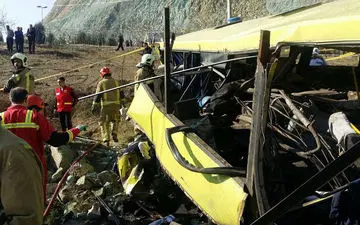 شمار قربانیان حادثه واژگونی اتوبوس دانشگاه آزاد به ۹ تن رسید