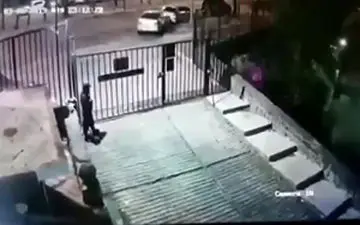 لحظه تصادف مرگبار یک خودروی شاسی بلند + فیلم 