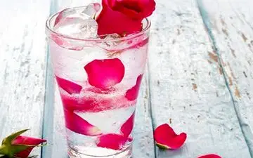 تاثیر نوشیدن گلاب بر تپش قلب