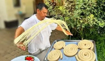 پخت لاگمن در ازبکستان / غذای روستایی با دستور آشپز ماهر + ویدئو