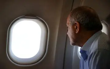 بازدید هوایی رئیس‌جمهور از بندر شهید رجایی 