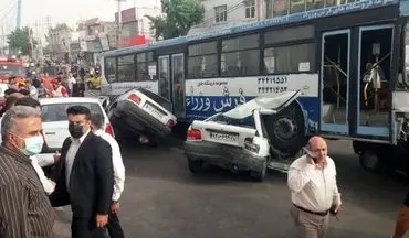 تصادف اتوبوس با ۵ خودرو در کرج