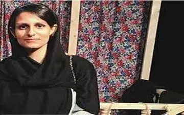 تیپ متفاوت شهرزاد مدیری در افتتاحیه کافه کتاب