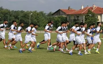 استقلال فردا به مصاف یک تیم از رومانی می رود