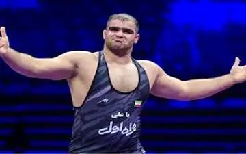 صعود هر ۴ فرنگی کار ایران به نیمه نهایی/ درخشش ستاره های جوان کشتی ایران