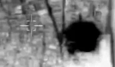 سومین فیلم از لحظه اصابت موشک‌های نقطه زن سپاه به اهداف از پیش تعیین شده در دیرالزور سوریه
