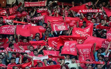 اعتراض هواداران جواب داد قیمت بلیط بازی تراکتور کم شد