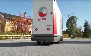 ربات پستچی در خیابان‌های نروژ +فیلم 