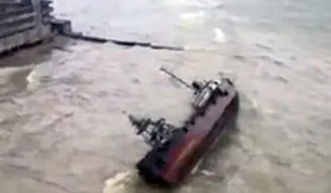واژگونی کشتی نفتی در طوفان اوکراین