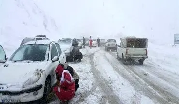 توضیحات پلیس‌راه درباره ریزش بهمن و ترافیک سنگین در جاده چالوس