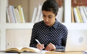  رفتار بی‌رحمانه مرد هندی که نمی‌خواست همسرش تحصیل کند