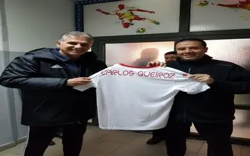  هدیه سرمربی تونس به کی روش + عکس