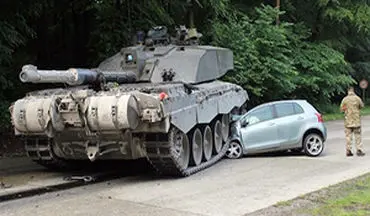نجات معجزه آسای یک راننده از حمله تانک در بلاروس+ فیلم
