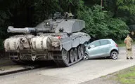 نجات معجزه آسای یک راننده از حمله تانک در بلاروس+ فیلم
