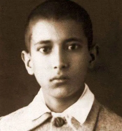 کودکی و جوانی شخصیت‌های سیاسی+تصاویر