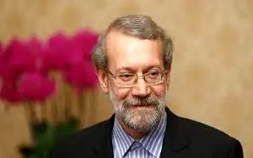 حضورعلی لاریجانی جمعی از نمایندگان در جلسه علنی مجلس با لباس سپاه