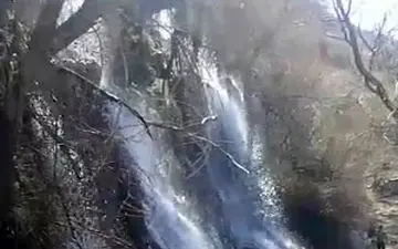 فیلمی از آبشار بی‌نظیر در منطقه پیراشکفت