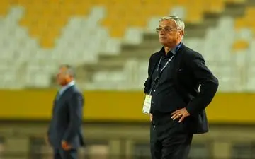 مزاحمتی برای تیم بزرگسالان ایجاد نمی کنم