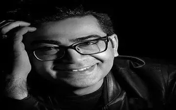  فرزاد حسنی با انتشار عکسی جشن تولد برادرش را تبریک گفت |  فرزاد حسنی وقتی کوچک بود!+عکس
