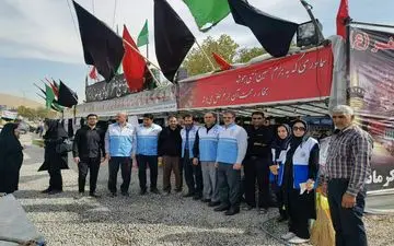 کنترل سلامت آب توزیع شده بین مواکب بین راهی سطح استان با انجام کلرسنجی روزانه( به روایت تصویر)