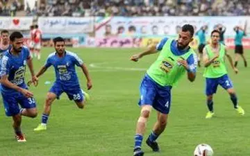 پاسخ جالب چشمی به فحاشی بابلی‌ها/ حضور مدافع خونه‌به خونه با لباس استقلال