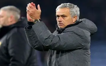  مورینیو بازیکنان منچستریونایتد را از لب تیغ گذراند