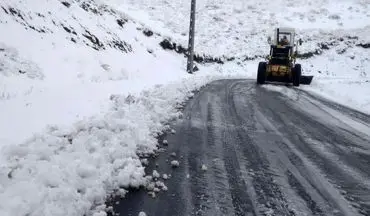 عملیات برف‌روبی بیش از ۲۰۰۰ کیلومتر باند  در محورهای مواصلاتی استان کرمانشاه