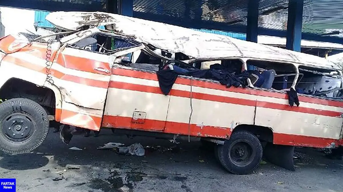 حادثه هولناک در لرستان / اتوبوس با 18 مسافر واژگون شد !