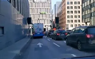 لحظه انفجار اتوبوس در استکهلم + فیلم 