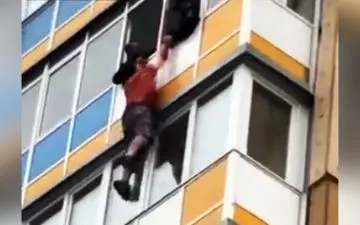 پافشاری مرد جوان برای خودکشی! + فیلم