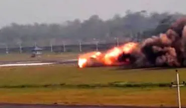 
سقوط وحشتناک جنگنده میگ ۲۷ در حین تیک آف + فیلم
