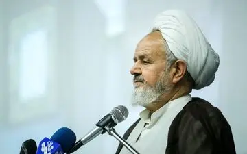 رئیس دفتر عقیدتی سیاسی فرماندهی کل قوا: راهبرد رهبر انقلاب برابر تهدیدات آمریکا مقاومت در همه عرصه‌ها است