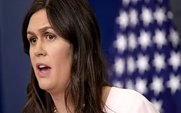 سخنگوی کاخ سفید از رستوران بیرون انداخته شد