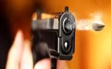 شلیک مرگبار پلیس به زندانی فراری از بیمارستان امام علی (ع) کرج / زن قاتل بازداشت شد.