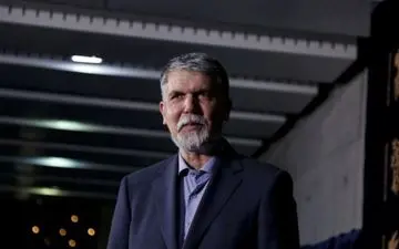 وزیر فرهنگ به تماشای نمایش «رستم و سهراب» نشست