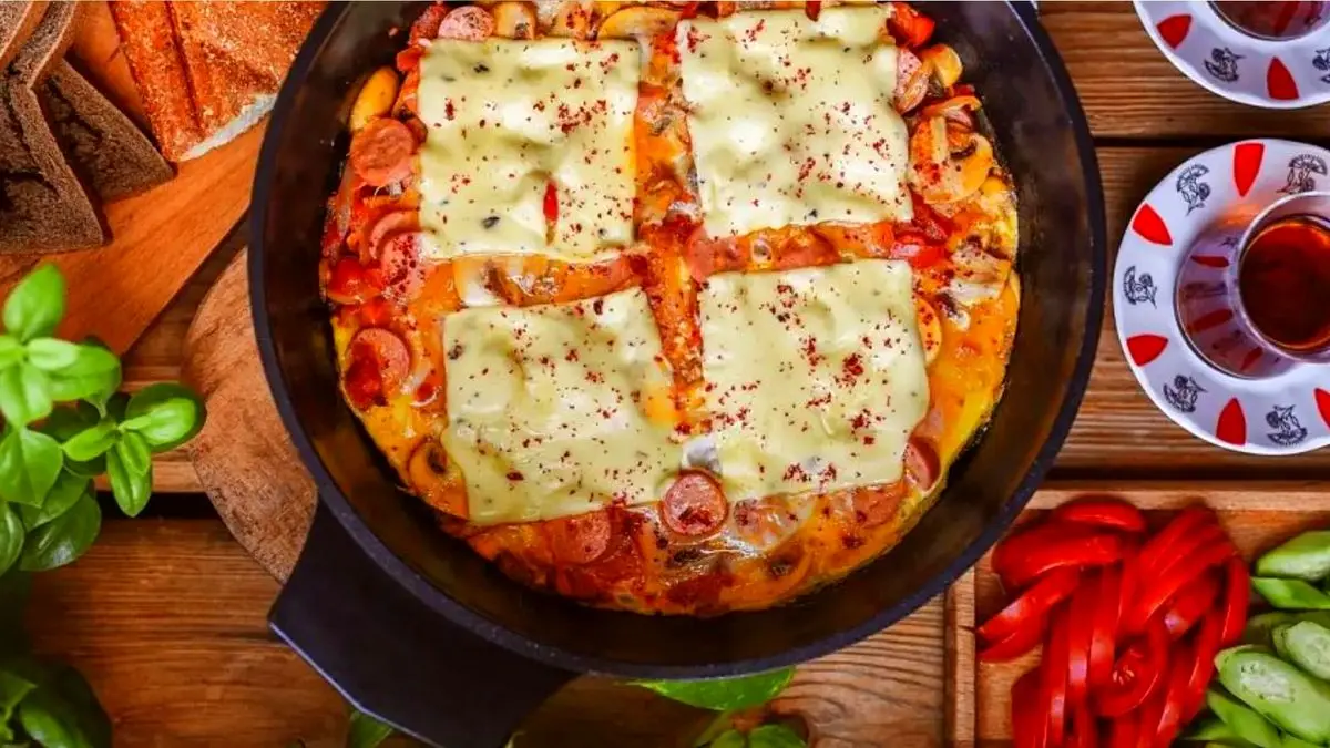 طرز تهیه املت گوجه پنیری؛ صبحانهای لاکچری و خوشمزه در خانه