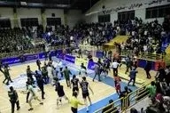 درگیری خونین در سالن والیبال؛ تماشاگران پاس گرگان محروم شدند
