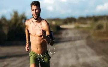 اگر بالای ۴۰ سال هستید، این خبر برای شماست؛ کشف ارتباط عجیب میان قدرت عضلات و عملکرد جنسی مردان!