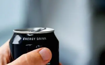 نتایج تکان دهنده درباره مصرف نوشیدنی‌های انرژی زا