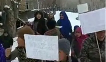 تظاهرات کودکان کشمیر در اعتراض به دستگیری مرضیه هاشمی