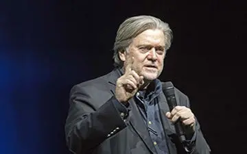 شنیده شدن صدای پای هیتلر در اروپا +فیلم 