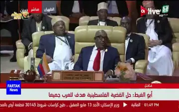 چرت زدن رئیس جمهور کومور هنگام سخنرانی دبیرکل اتحادیه عرب + فیلم