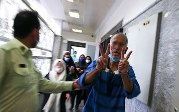 در انتظار جزئیات آزمایشات روانی پدر و مادر بابک خرمدین 