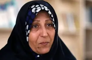 فاطمه هاشمی خطاب به خبرنگار صدا و سیما :مردم ناراضی از حاکمیت در خانه ها ننشینند! + ویدئو