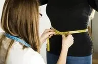چرا بعضی ها همبرگر و پیتزا می خورند اما لاغر می مانند؟